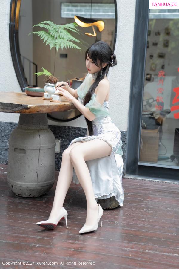 波巧酱  [XiuRen]高清写真图 2024.04.25 No.8448 波巧酱 美腿性感第70张图片